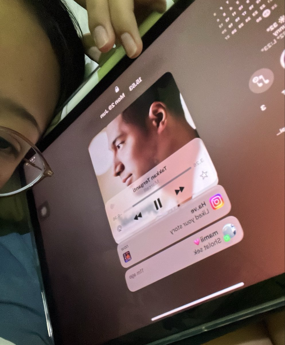 maiclaws's tweet photo. lowkey addicted T_T https://t.co/z0PEju8T9t