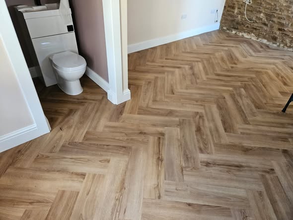 FurlongFlooring's tweet photo. Our beautiful Aurora Herringbone Laguna Oak flooring has now been fully installed by Cyril Dark and Sons completely transforming the space. ✨

 #LagunaOak #HomeRenovation #OakFlooring https://t.co/0SIWXtc1TG