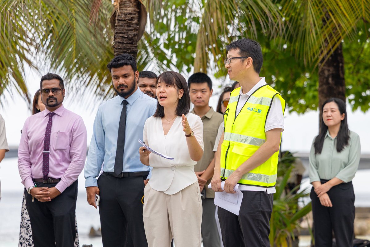 MIHUDmv's tweet photo. Minister Dr. Abdulla Muththalib and H.E. Ambassador Kong Xianhua, Chinese Ambassador to the Maldives, visited the Male’ and Vilimale’ Road Redevelopment Project site today, where survey works for the detailed road design are currently underway under China Aid. https://t.co/rjou9eu40B