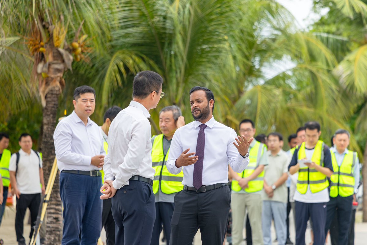 MIHUDmv's tweet photo. Minister Dr. Abdulla Muththalib and H.E. Ambassador Kong Xianhua, Chinese Ambassador to the Maldives, visited the Male’ and Vilimale’ Road Redevelopment Project site today, where survey works for the detailed road design are currently underway under China Aid. https://t.co/rjou9eu40B
