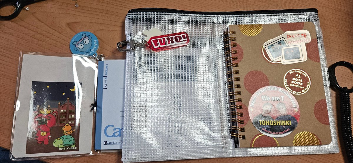 peppermint218's tweet photo. とりあえず流行りには乗ってみる🤣こういうノートに何書く？😅字がうまい人がうらやましいなぁ
#ミニノートカバー
#ノートカバー https://t.co/l6qDA3PSdk