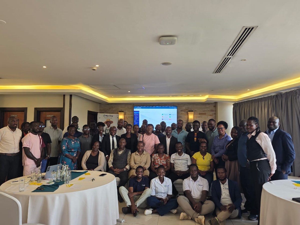 ezyagric's tweet photo. On Friday, @ezyagric  through @UNCDF  hosted SMEs at Golden Tulip Hotel for an onboarding and training session.
Business owners learned how to record purchases and sales, track progress, stock and improve accountability in real time! 
The 1st of many to come.
#EzyAgric #SMEs https://t.co/oIKXLWGxLv