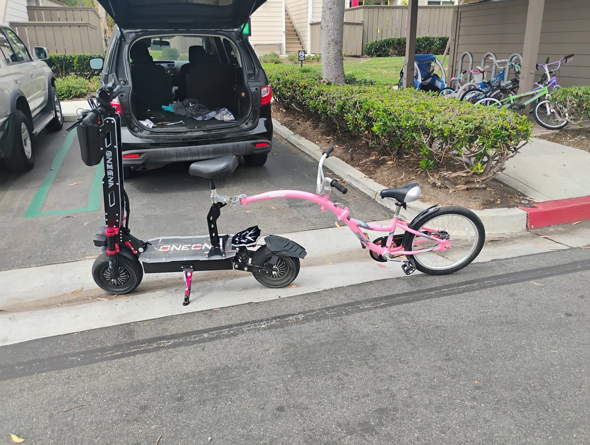 onecna_official's tweet photo. Huge shoutout to our amazing customer @ giankabron for this  modified ONECNA build! 🛵💖
If you’ve built your own unique modified ONECNA rig for family outings, tag @onecna_official  with your photos, we can’t wait to feature your UGC!
#onecna #electricscooter #onecnascooter #gt9 https://t.co/QN6ni6Bbgt