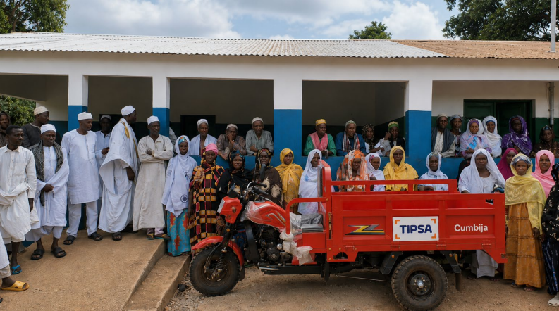 Geopost_news's tweet photo. 🌍 @TIPSA_red strengthens its social commitment in Guinea‑Bissau through its “Solidarity Envelopes” initiative. A motorised tricycle now supports access to healthcare, while a new classroom creates learning opportunities for local communities. #CSR
🔗 https://t.co/OZDigUsvOW https://t.co/QQxqT9Mjeh