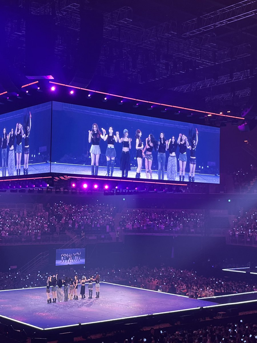 amnmn_tw's tweet photo. 𖤐 ̖́-TWICEちゃん日本デビュー9周年おめでとう𖤐 ̖́-
TWICEちゃんに出会えて幸せです🤍🤍🤍
これからも一緒に素敵な景色を見ようね🤍🤍
ずっとずーーっとだいすきだよ"(∩> ̫ <∩)"
#TWICE_JAPANDEBUT9thAnniversary
#TWICE https://t.co/OteYjh5OC2