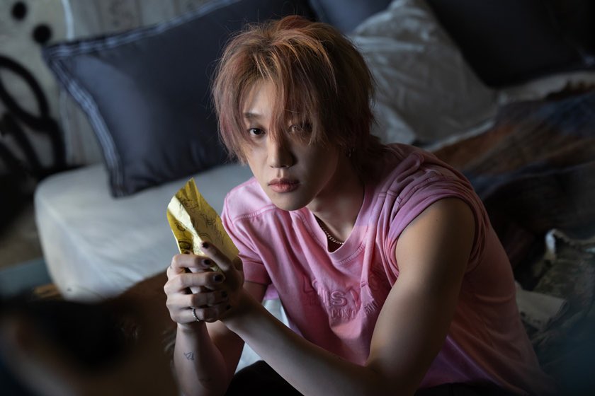THEtothe8ight's tweet photo. V8 지니 독점 이미지 #디에잇 https://t.co/y2ZCe3mu0X