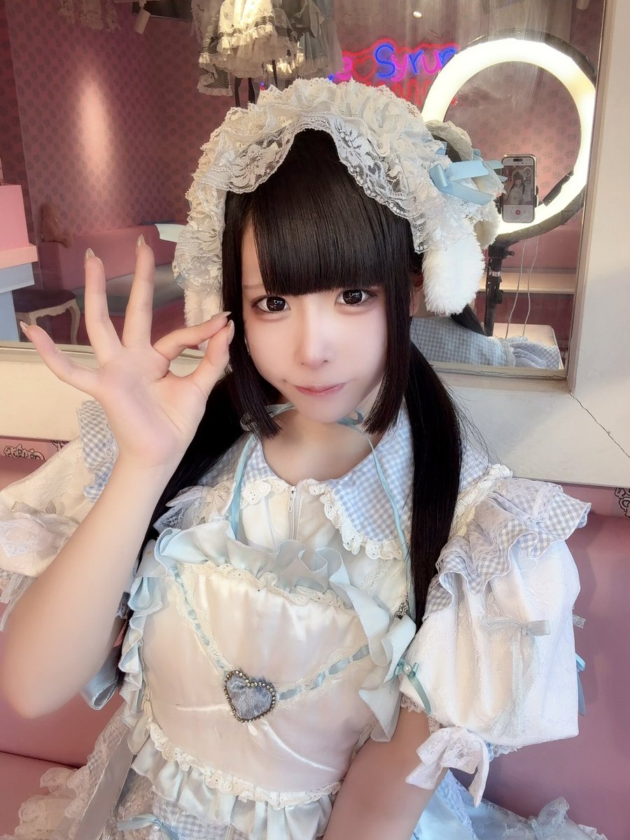 yunochi_baby's tweet photo. 天然水ポーズ💧 https://t.co/qpXmd3QEz0