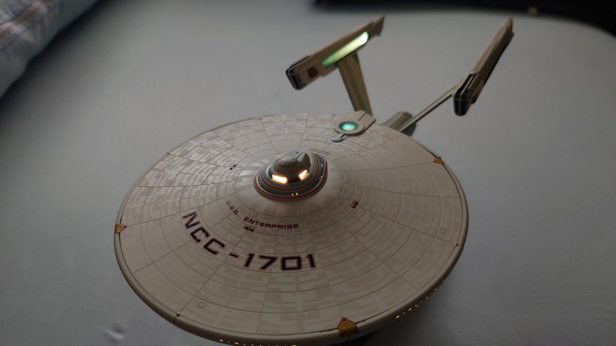 razgriz42's tweet photo. その2
スター・トレックシリーズ第3番艦。
USS-ENTERPRISE  NCC-1701
完成にて！
過去のシリーズと👏
※コレは、あくまでも自己満足の世界である。 https://t.co/YVclcviglW
