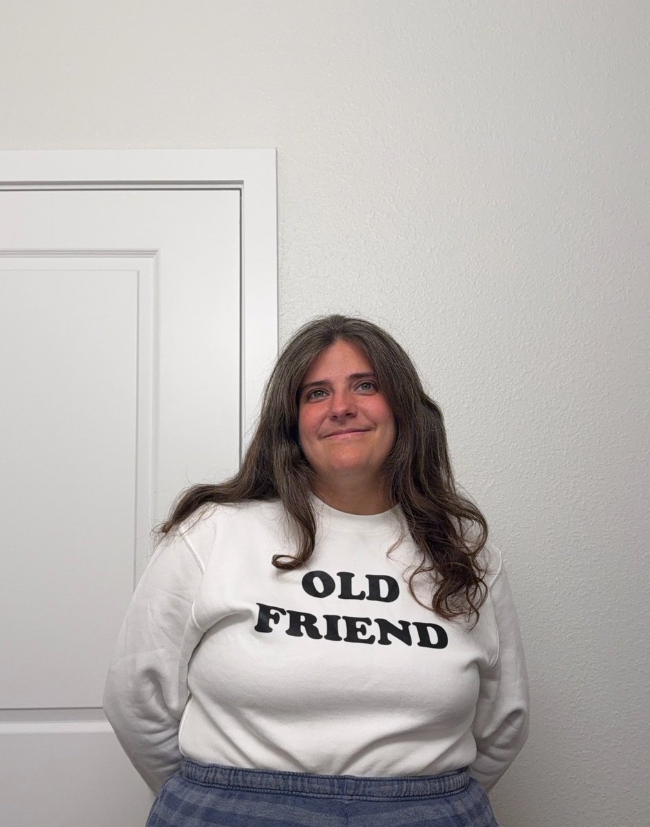 _unholymess's tweet photo. I usually wear L/XL/XXL but I’m glad I thrifted this M 😍💖 https://t.co/D3stCOU3qv