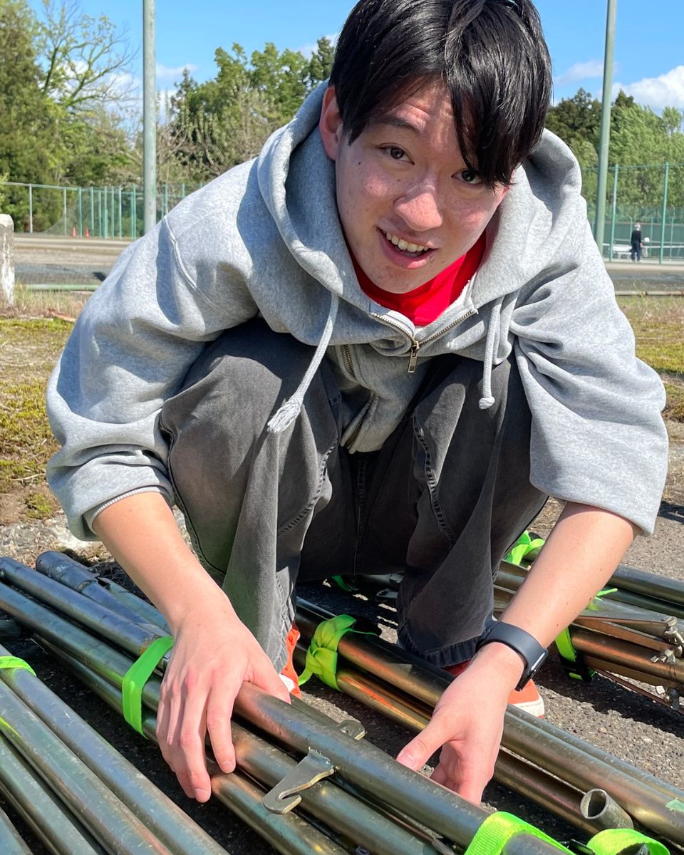 nut_fes's tweet photo. 先日、実行委員全体で、丸一日かけて「テントチェック」を行いました！ 当日みなさんが使うテントに不備がないか、一張ずつ丁寧にしっかりと安全点検をしています。すべては、ご来場いただくみなさまに安心・安全に楽しんでもらうため！地道な作業ですが、みんなで協力しながら頑張りました！(1/3) https://t.co/xwV4qUzhuh