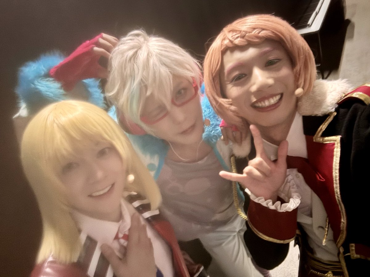 umichan1015's tweet photo. 再会も嬉しかった🫂🫶🏻

#舞台アイチュウ #アイチュウ https://t.co/3QIvQ2rZdq