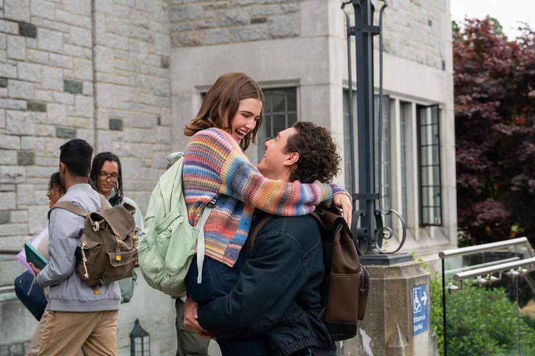 justprommie's tweet photo. This is your sign to rewatch Off Campus. 🥹❤️ Garrett and Hannah's chemistry deserves another watch. 🍿 https://t.co/7uoz8FBJuc
