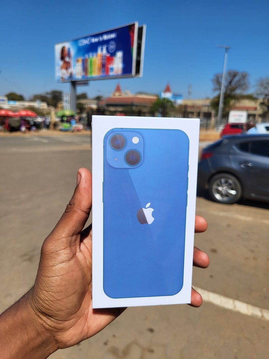 kulinji07's tweet photo. iPhone 13 Boxed 
128Gb 
100%Bh 
Face ID✅
True Tone✅
K1,600,000 negotiable
Area 18 LL
+265 882 57 50 59
+265 993 75 58 09
WhatsApp/
RT https://t.co/SwJHWXZtu0