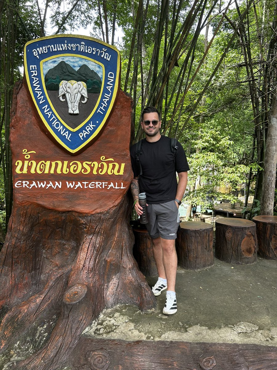 J_Fernandes93's tweet photo. Hikes &amp; Waterfalls 🇹🇭 https://t.co/tb3e3mjXPY