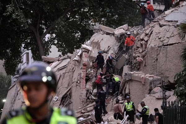elsoldeiquique's tweet photo. Amargas lecciones de un aterrador desastre natural | Nelson Mondaca I.
#Iquique #Valparaíso #Arica #Ancud #Antofagasta #PuertoMontt #Copiapó #Valdivia #Coquimbo #Osorno #Viñadelmar #Temuco #SanAntonio #Chillan Leer nota:
https://t.co/YMNFeN3lpp https://t.co/7S75E8jYoS