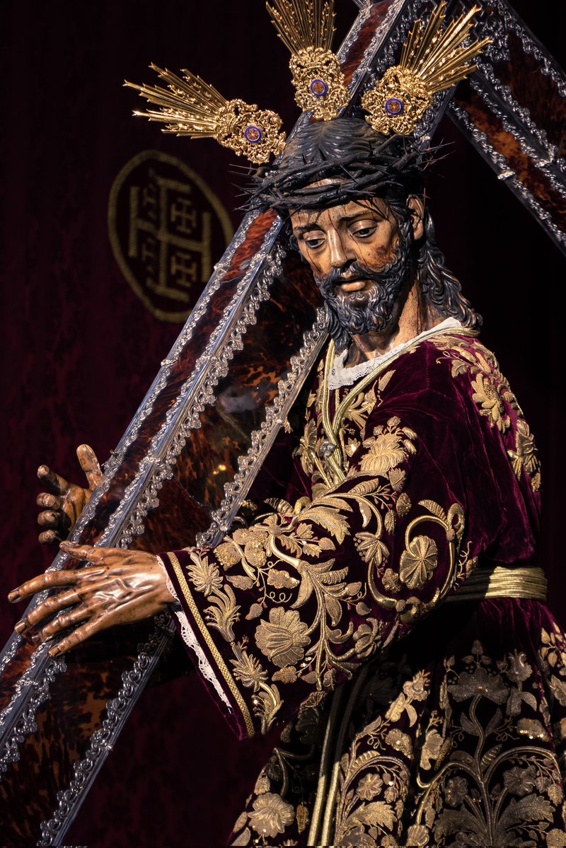Patricia_Pozo_'s tweet photo. Gracias a la @Hdad_silencio_ por confiar en el @IAPHpatrimonio para realizar un estudio multidisciplinar a la imagen de Nuestro Padre Jesús Nazareno. 

Este estudio determinará el estado de conservación de esta destacada obra del S.XVII.

📸 Nuestro Padre Jesús Nazareno @jaimerfz https://t.co/8Fh4TSpPIa