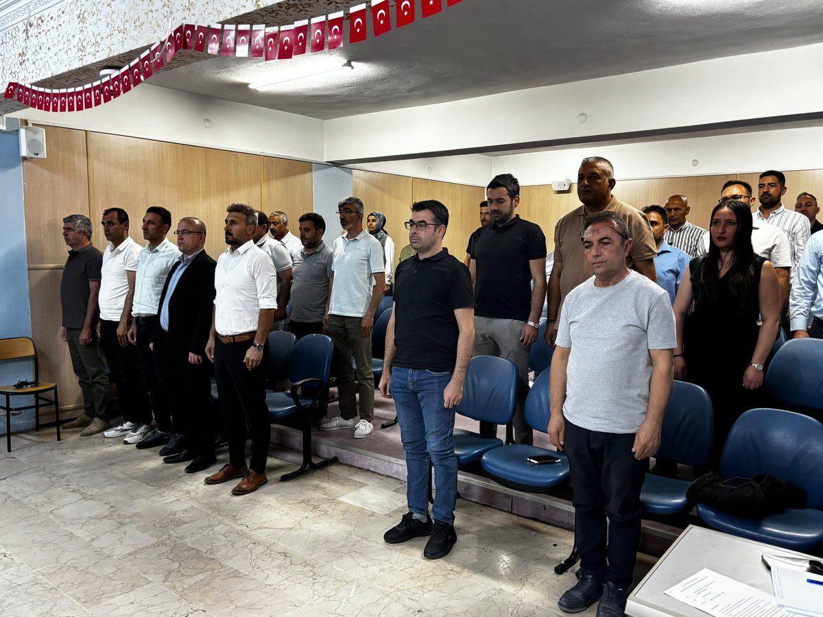 incesumem's tweet photo. 2025-2026 Eğitim Öğretim Yılı Yıl Sonu Müdürler Kurulu Toplantısı Gerçekleştirildi

İlce Milli Eğitim Müdürümüz Erkan Çiçek başkanlığında gerçekleşti
 
 @tcmeb
@kayserivaliligi
@gokmen_cicek_
@incesukay
 @omersaidkarakas
@CoskunESEN57
@kayserimem
@KayseriMEMArge
@erkancicek3838 https://t.co/09sOv3ByEU