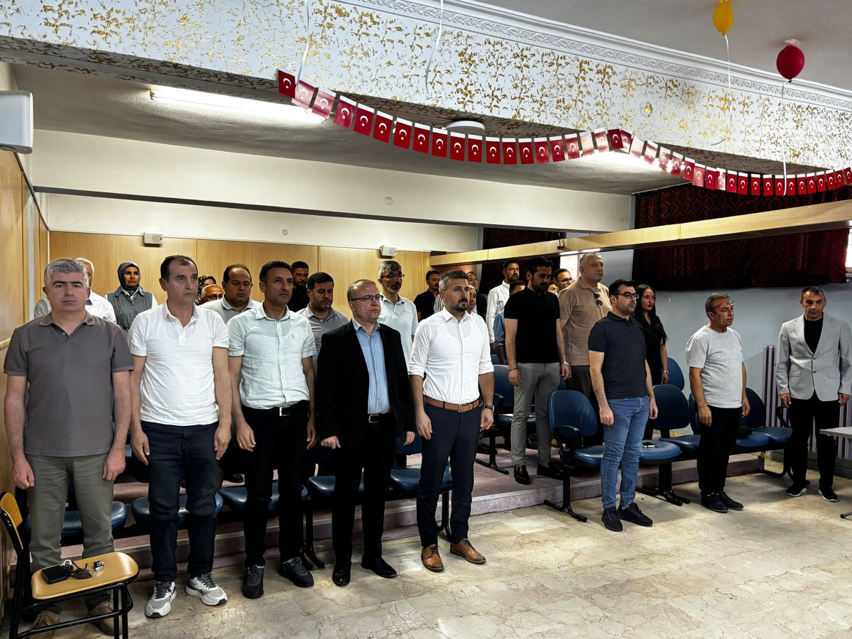 incesumem's tweet photo. 2025-2026 Eğitim Öğretim Yılı Yıl Sonu Müdürler Kurulu Toplantısı Gerçekleştirildi

İlce Milli Eğitim Müdürümüz Erkan Çiçek başkanlığında gerçekleşti
 
 @tcmeb
@kayserivaliligi
@gokmen_cicek_
@incesukay
 @omersaidkarakas
@CoskunESEN57
@kayserimem
@KayseriMEMArge
@erkancicek3838 https://t.co/09sOv3ByEU