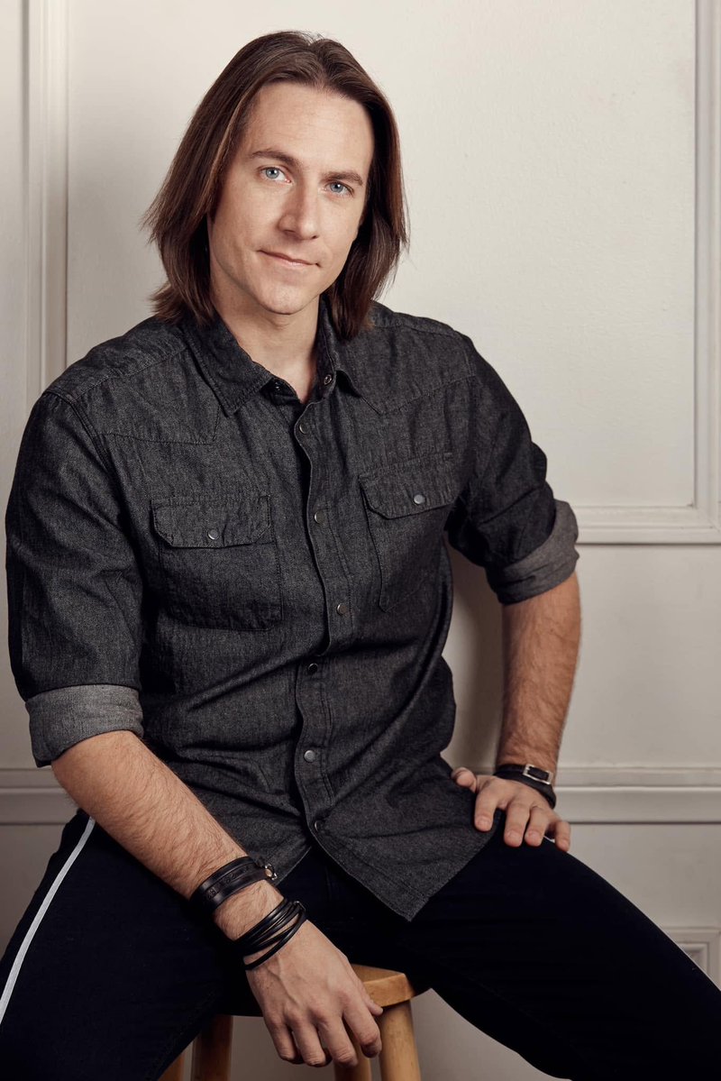 Disney_Wiki's tweet photo. Happy Birthday, Matthew Mercer
He is a voice actor with over 500 credits to his name.
His many Disney credits include Marvel Animation, #DisneyINFINITY, #MonstersUniversity, #Amphibia, the #KingdomHearts franchise, and #StarWars Battlefront. https://t.co/DBumbcGKO2