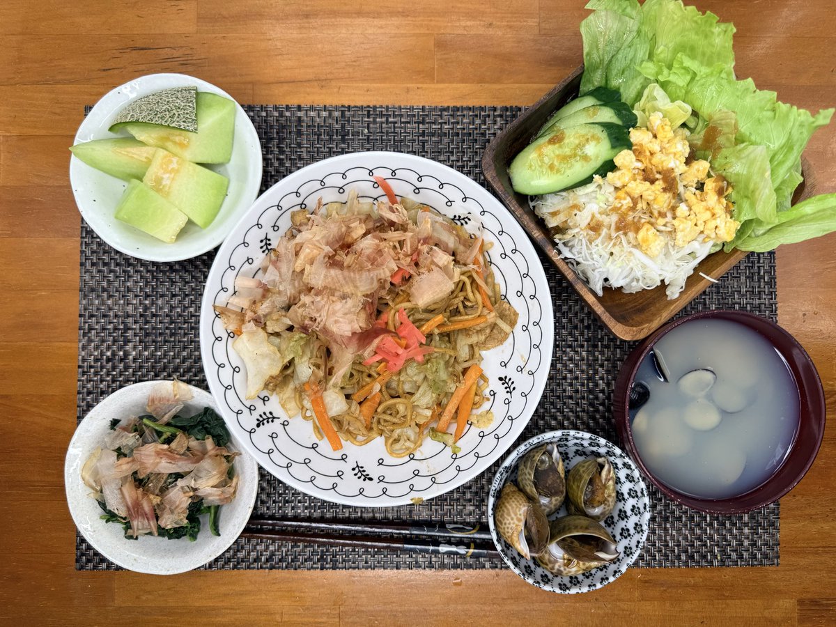 mouse001knz's tweet photo. 今日も1日お疲れ様でした。夕食。 https://t.co/7vksDweA3r
