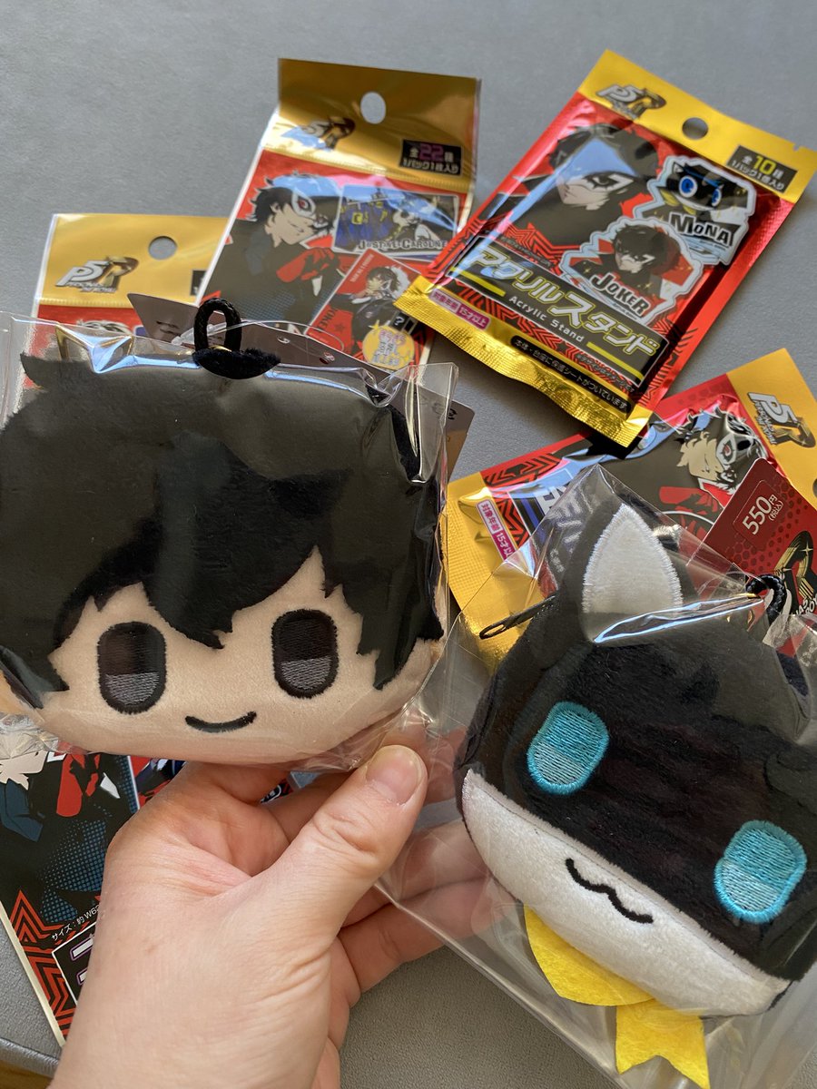 sai_ppppp's tweet photo. ハッピーパラダイスで買えたーー！！！とりあえずこれだけ。
行こうと思ってた店がアプリで調べたらポーチが在庫切れなってたから慌てて別店舗行ったよ。特にカードとミラーはもっと買い足したい！！🥰 https://t.co/nozfF5cGIs
