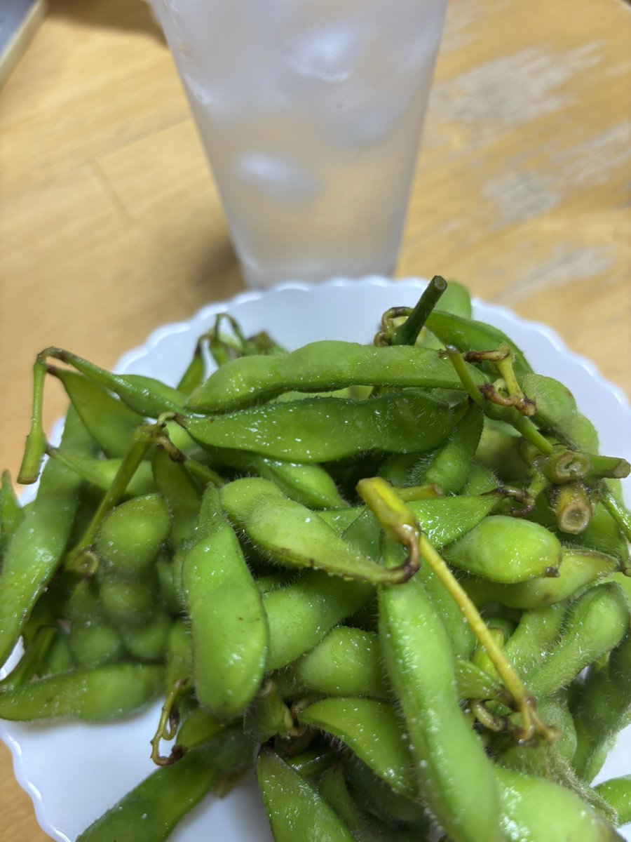 mareajun's tweet photo. 茹で過ぎのブロッコリーと枝豆だけは許せん https://t.co/BKsbPIrd8x