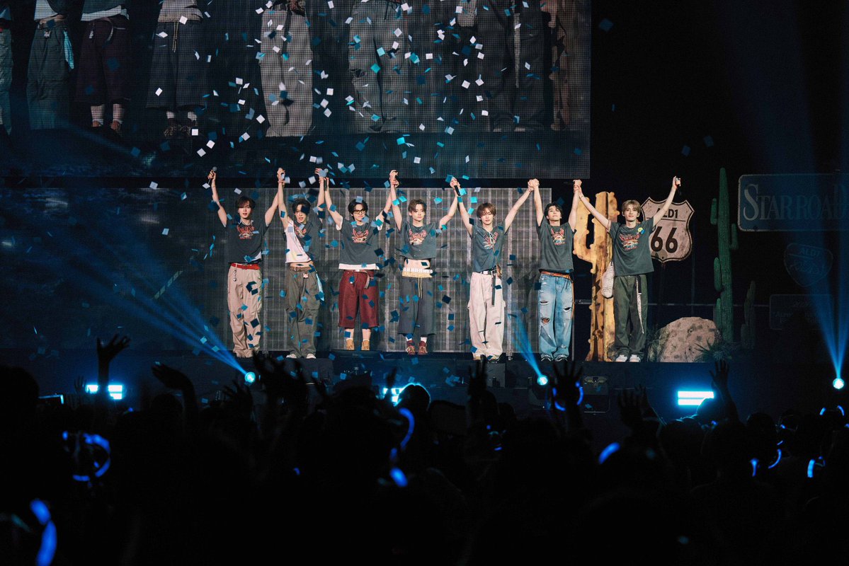 Isangonz's tweet photo. @ALD1_official 앨리즈들은 7디원 응원해요~ 팬콘 끝나고 팬들도 7명이랑 끈끈해지고 분위기 좋은데 팬들 여론 확인하시고 탈퇴공지 주셔야할듯 ㅠ 뮤비 티저1(ㄱㄱㅇ있는 티저) 뜬 날 앨리즈들 갑분싸였던거 아시죠😅 2월달에 팬들 다 털리고 컴백 직전에 또 팬들 털릴 뻔했는데 더이상 그런 일이 안오면 좋겠어요🫰 https://t.co/PiyLbpn83e