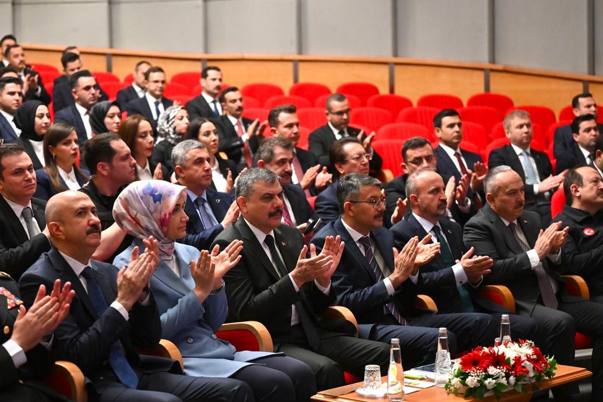 kubrayigitbasi's tweet photo. 111. Dönem Kaymakamlık Kursu Açılış Programı gerçekleștirildi. 

İçişleri Bakanımız Sayın Mustafa Çiftçi’nin hitaplarıyla başlayan programda, 111. Dönem kaymakamlarımızla bir araya gelerek Sayın Bakanımızın kamu yönetimi, mülki idare geleneği ve önümüzdeki döneme ilişkin değerlendirmelerini dinledik.

Milletimize hizmet yolunda görev alacak yeni dönem kaymakamlarımıza eğitim süreçlerinde başarılar diliyor, üstlenecekleri bu kutsal görevde kendilerine muvaffakiyetler temenni ediyorum. 🇹🇷

📍 Eğitim Dairesi Başkanlığı, Ankara
🗓️ 29 Haziran 2026