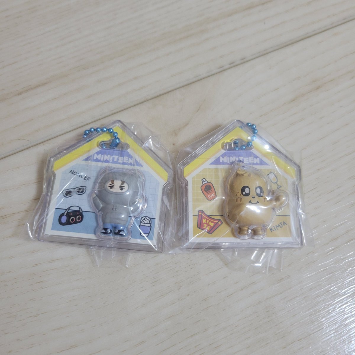 kuri_3124's tweet photo. 安定にきてくれる2人笑笑
郵送での交換お願いしますっ
求 ウォヌ 🦊
譲 画像の物

よろしくお願いします😊

#SEVENTEEN
#MINITEEN
#交換 https://t.co/VHsGj9Ydcn