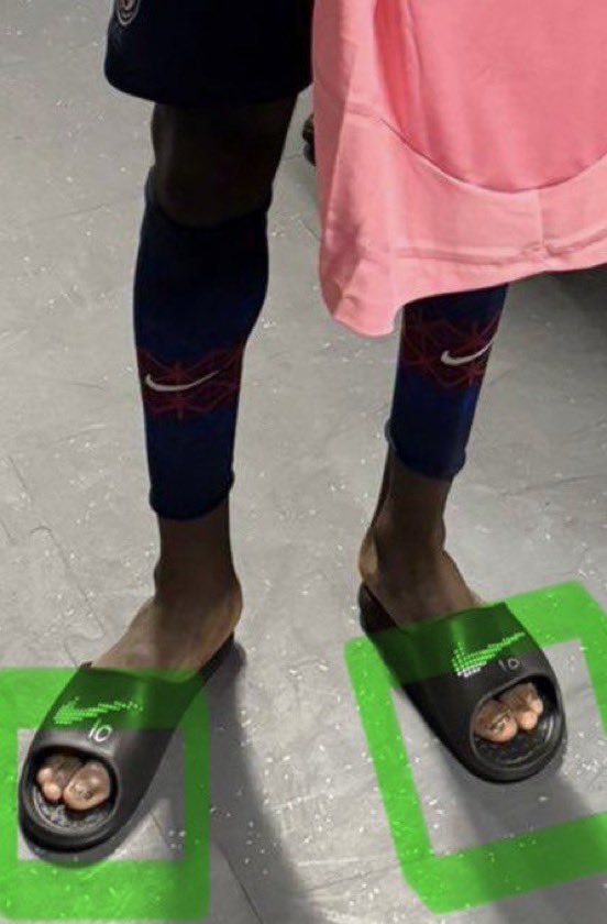 Abbakr_Abbaty's tweet photo. Guess the player… 

Level: HARD https://t.co/58GEdD71cz