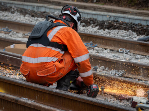 RAIL_NEWS_UK's tweet photo. Railway improvement work to affect West Yorkshire services for two weekends https://t.co/znTVUyvomQ #Infrastructure #PermanentWay #RailNews #Structures https://t.co/RzaVcF1dCu