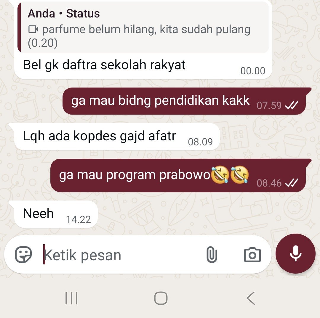 ashvmore's tweet photo. umur hampir menginjak kepala orang dan gw dengan berani menolak loker dari 02 itu https://t.co/RaWtM7nQsF