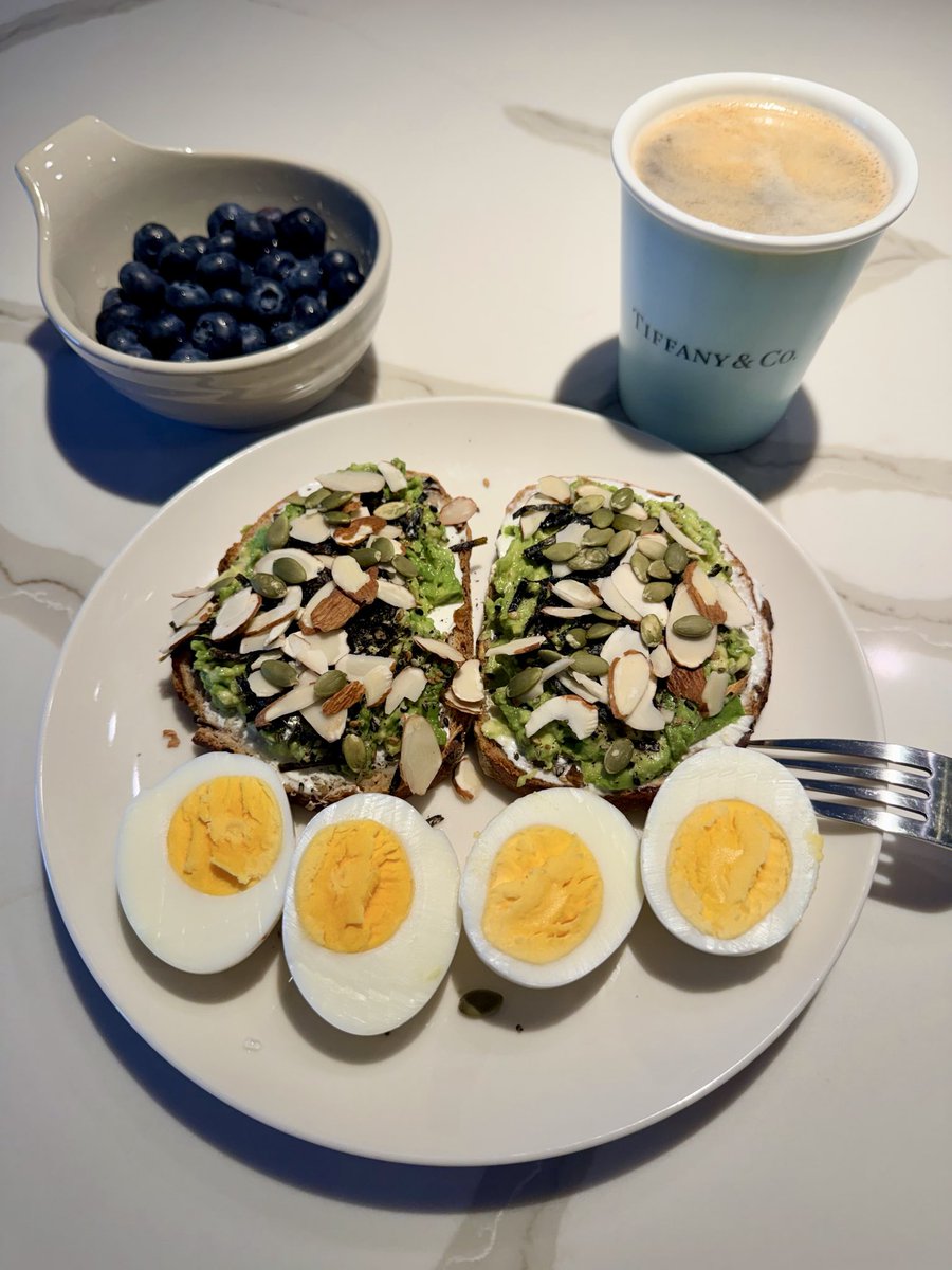 cclovecoffee's tweet photo. @bxxm_rvw Here you go, come and eat with me😋@bxxm_rvw https://t.co/3QQKUkdNbK