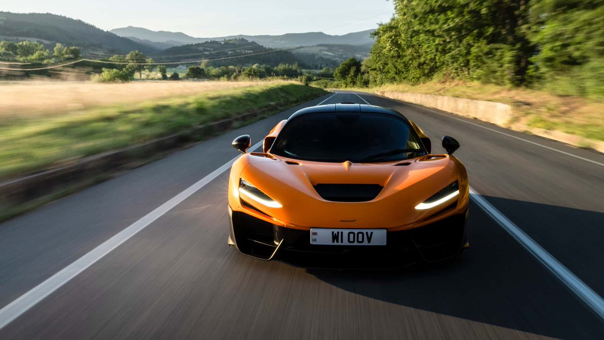 ju_racing's tweet photo. Les premiers essais de la McLaren W1 viennent d'être publiés !  
🔥V8 4.0L bi-turbo de 1 258ch et 1 340Nm 
💎399 unités produites
🌬️Aileron actif Longtail
🏎️0-100km/h en 2 secondes

Il faudra débourser 2 000 000€ (hors malus) pour l'acquérir ! https://t.co/epVBv0efby