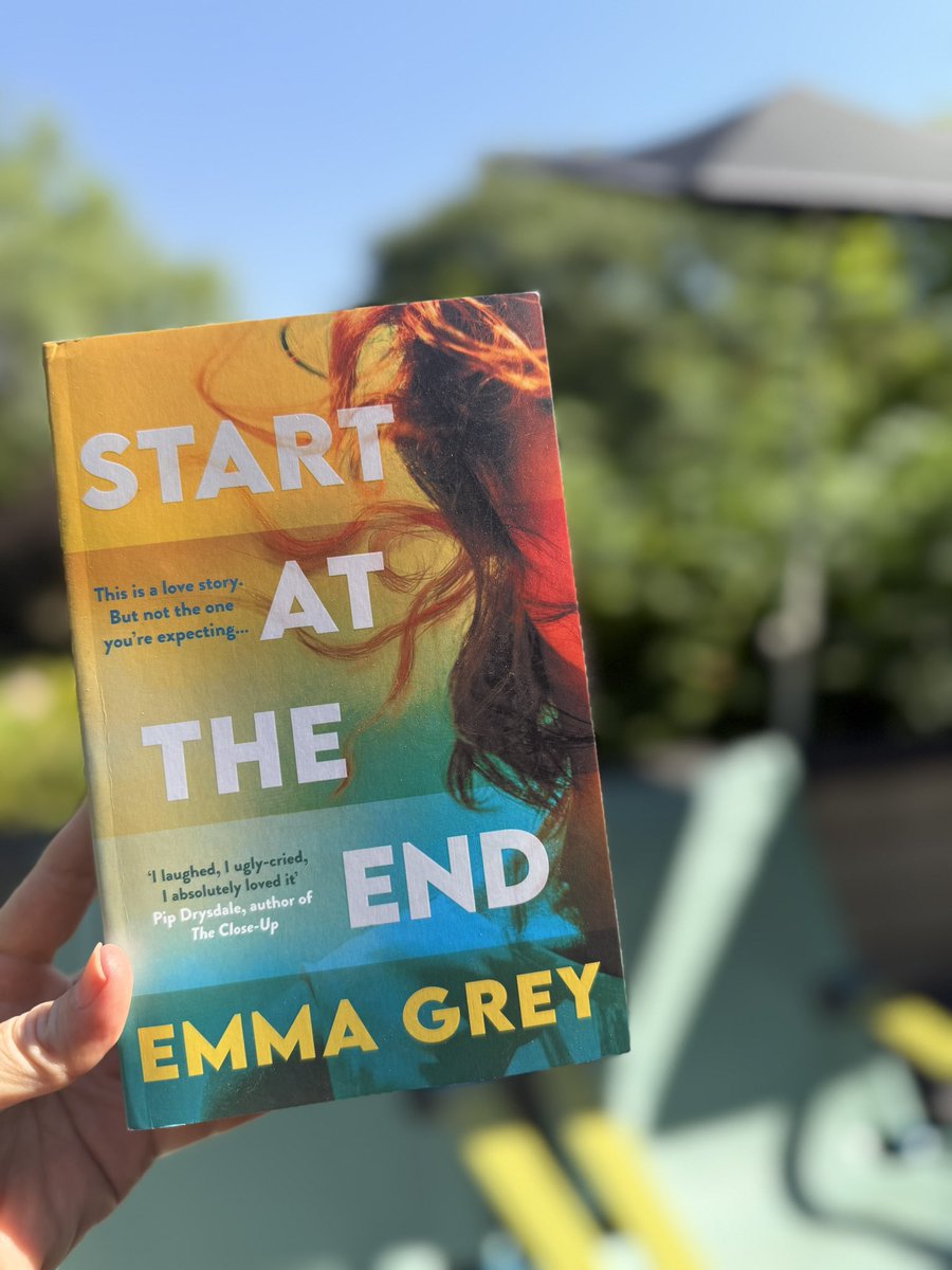PaigeToonAuthor's tweet photo. I love @EmmaGreyAuthor - I first discovered her when I read #TheLastLoveNote, a heartbreaking but ultimately uplifting emotional love story that made me laugh and cry and filled my heart with joy. So I can’t wait to get stuck into her new one, #StartAtTheEnd - it’s out now! https://t.co/v4PwkyqJFw