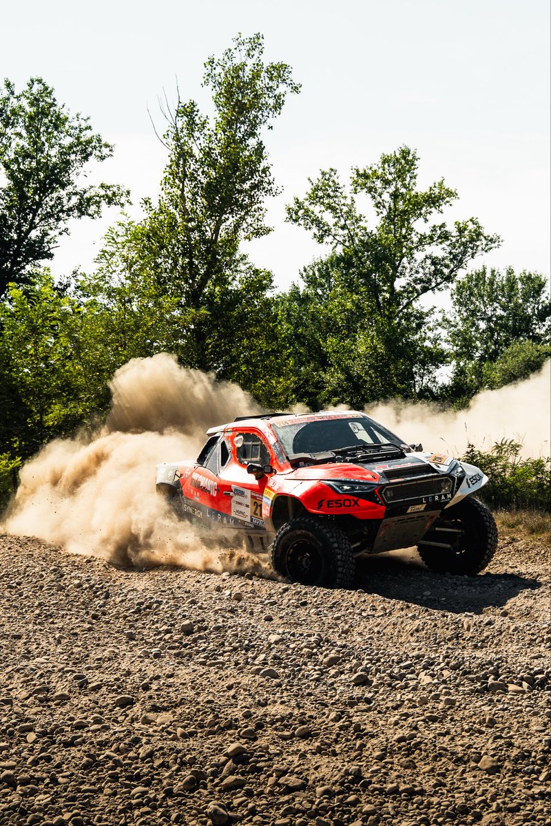 buggyra_racing's tweet photo. Buggyra claims sixth poace and valuable experience at Italian Baja. 🇮🇹 https://t.co/tWmGRchMWw
