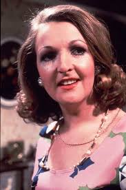 LissaKEvans's tweet photo. Margo Leadbetter was snobbish, humourless and entitled, &amp; Penelope Keith managed to make her into one of the most adored (and oddly vulnerable) characters ever seen on a sitcom. She delivered every line as if it were a jewelled crown on a velvet cushion.  An utter genius. https://t.co/2wKEbHD8fD