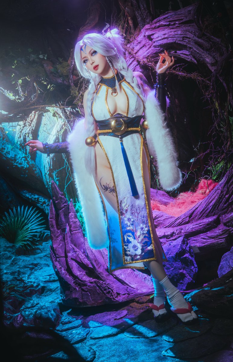 gorvenna's tweet photo. Get on your knees if you wanna breathe.
- Gorvenna, the Zed’s wife🥷🏻 🦋Spirit Blossom ver.🦋
.
#leagueoflegendscosplay #spiritblossomcosplay #lolfanart #zedswife #selfdesignedoutfit https://t.co/IaYXIbPaVs