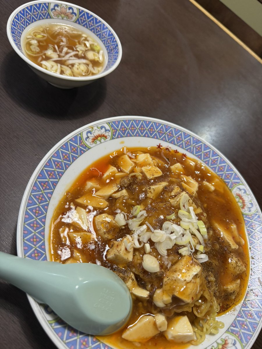 cco241's tweet photo. 麻婆豆腐が食べたくて、麻婆焼きそば
中華スープが飲みたくてワンタンスープ
ワンタンスープ濃いけど汗書いたから良いよねー
ｺﾞﾁｿ━(人>▽<｡)━ｻﾏﾃﾞｽ https://t.co/Dj6AJH17wT