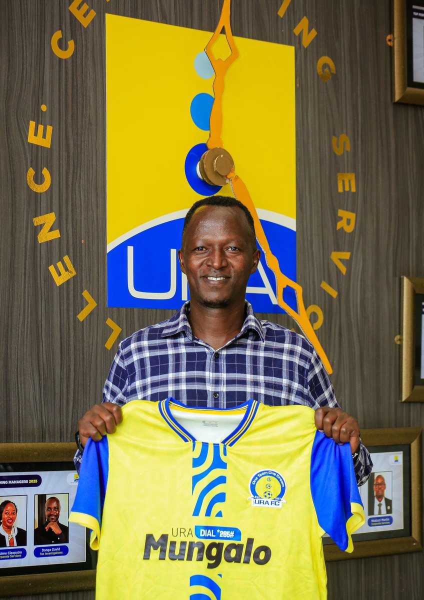 URAFC_Official's tweet photo. 📸 More unveiling moments of our new Head Coach Jimmy Kintu and First Assistant Coach Godfrey Magoba.

Welcome once again to the Tax Collectors family, coaches! Wishing you success in the journey ahead. 💛💙

#URAFC | #OneTeamOneDream https://t.co/wRliMaCULP