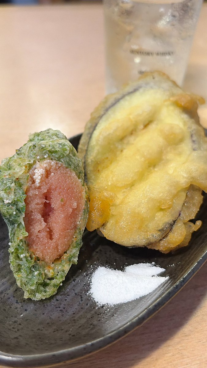 cony52brown's tweet photo. サカナスさん2回目！
枝豆からおいしかったけど天ぷらがとくにおいしかった〜！おかわりしたかったよぉ〜 https://t.co/VN8uJk6CNz