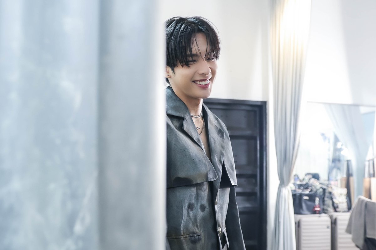 justintdedios's tweet photo. had a fun shoot with vman @vmansea 🍂

📹watch the music video
🔗 https://t.co/YTq7QK8HeK

🎧listen on all streaming platforms
🔗 https://t.co/qjMvBV4K0b

#justin #justindahon https://t.co/h32DTWxJBF