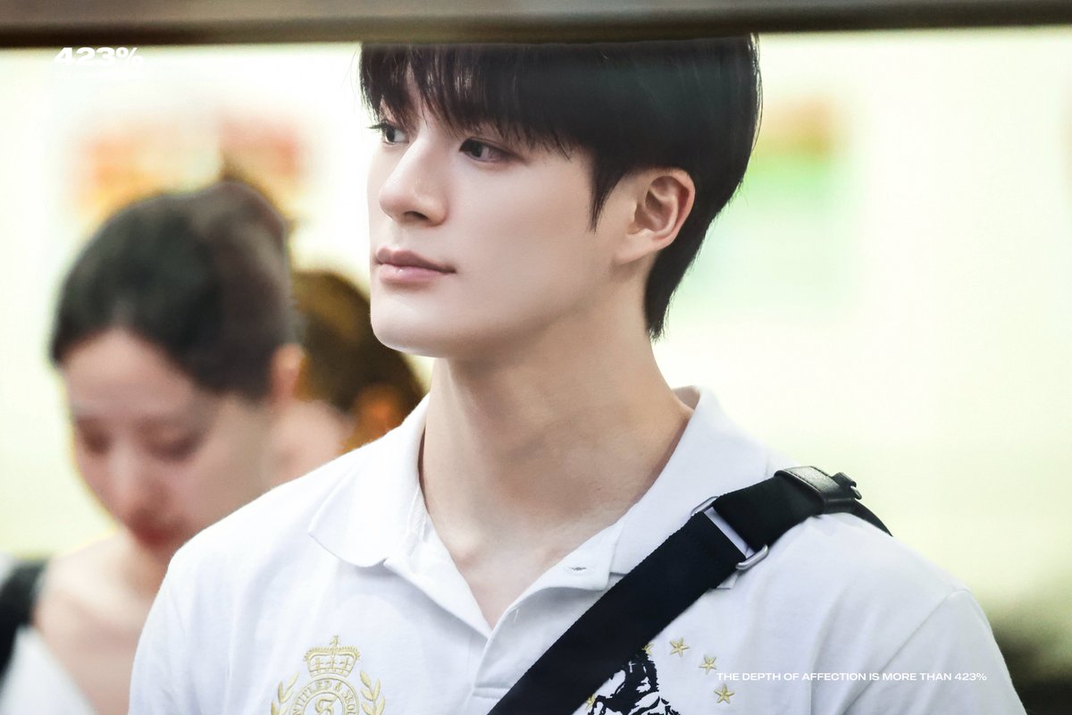 morethan423_jn's tweet photo. 260629 HND🛫

#제노 #JENO #ジェノ 
#엔시티드림 #NCTDREAM https://t.co/9WoVStRW8y