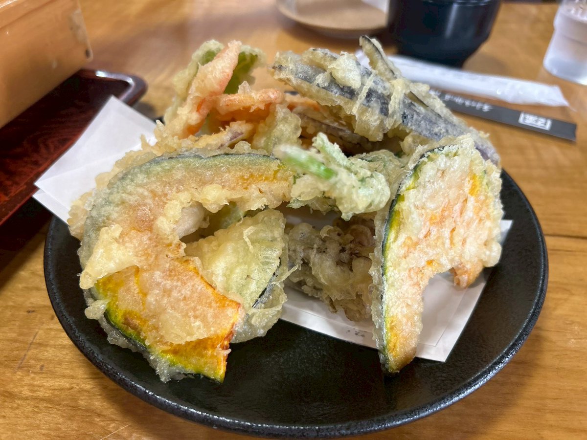shadowurufu's tweet photo. アクティビティー部こんなことしてます。面白いかなって😊チョコバットサイダーもメンバー同士で飲みました🙌 https://t.co/I4P9kA18gF