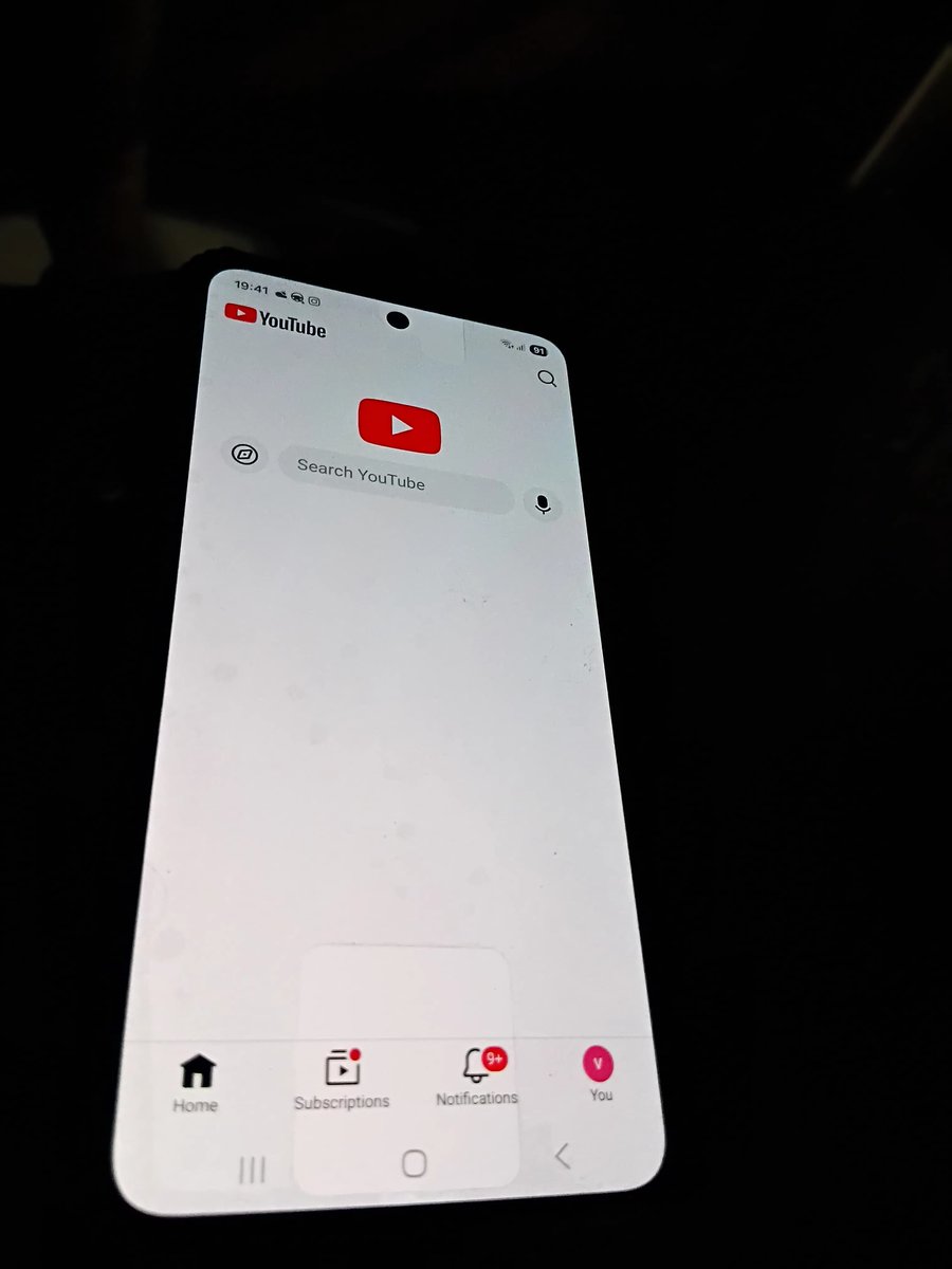 vaibhavbailey's tweet photo. @SamsungIndia Thanks #Samsung #SamsungIndia problem solved, with a minimal service charge, #S21fe free screen replacement 🙏 https://t.co/nUYJjlsU7z