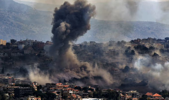 IPAZIA2025's tweet photo. #RelataRefero
#Israele colpisce di nuovo il sud del #Libano meridionale nonostante l'accordo quadro per por fine alle ostilità.
Il capo di stato maggiore israeliano, #Zamir, ha approvato i piani per la prosecuzione delle operazioni militari in #Libano.
https://t.co/7HeFgzVvB0 https://t.co/51ZeImKVgi