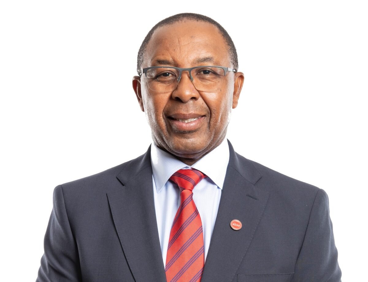 BoardLotSultan's tweet photo. The boardroom at Absa Kenya has been a pressure cooker since March 2026. The friction? A fundamental clash in strategy. Group CEO Kenny Fihla wants liquidity out of government securities and into the loan book. Nairobi’s stance? Too defensive. The mandate was clear: "Lend." 🧵 https://t.co/S9yeIz7rZQ