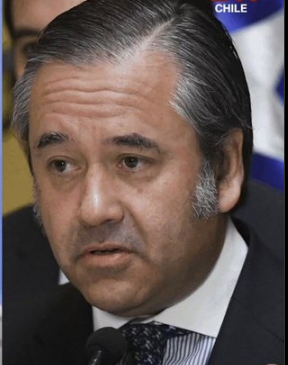 HQGatica's tweet photo. Este es uno de los diputados más odiados en Chile.
Ha avergonzado la política con sus actuaciones matonescas y groseras tanto en La Cámara como en las Comisiones. 
Ha sido perseguido por la Contraloria y Fiscalía por fraude al fisco.
Se llama Agustín Romero. https://t.co/fe21amRknF