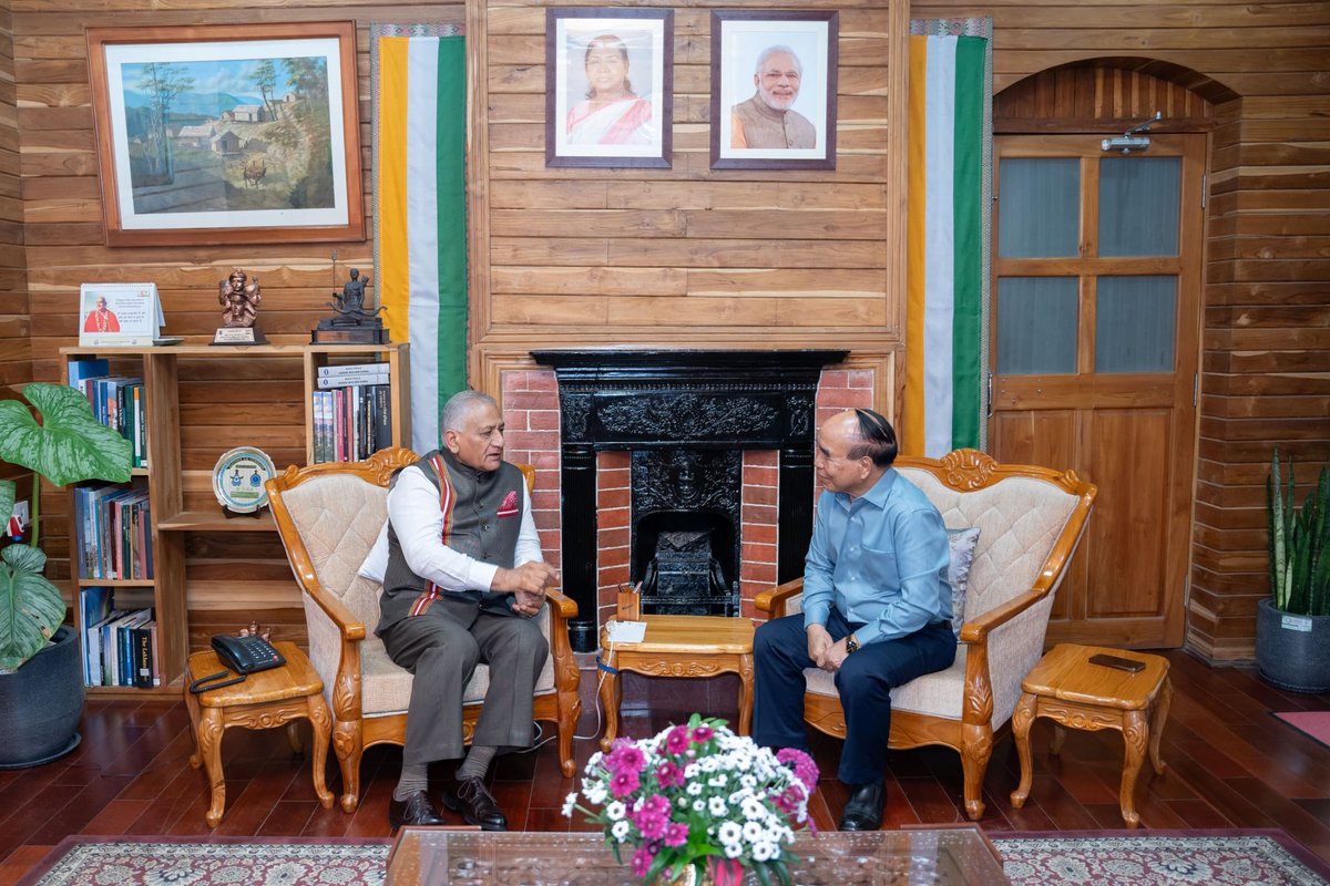 ZoramthangaCM's tweet photo. This afternoon at Lok Bhavan, I was honoured to meet Hon’ble Governor of Mizoram, General (Dr.) Vijay Kumar Singh, PVSM, AVSM, YSM (Retd.).

In a most cordial and private setting, we conversed on matters concerning state and national politics. It was truly a privilege. https://t.co/ZZbyrBJNQY