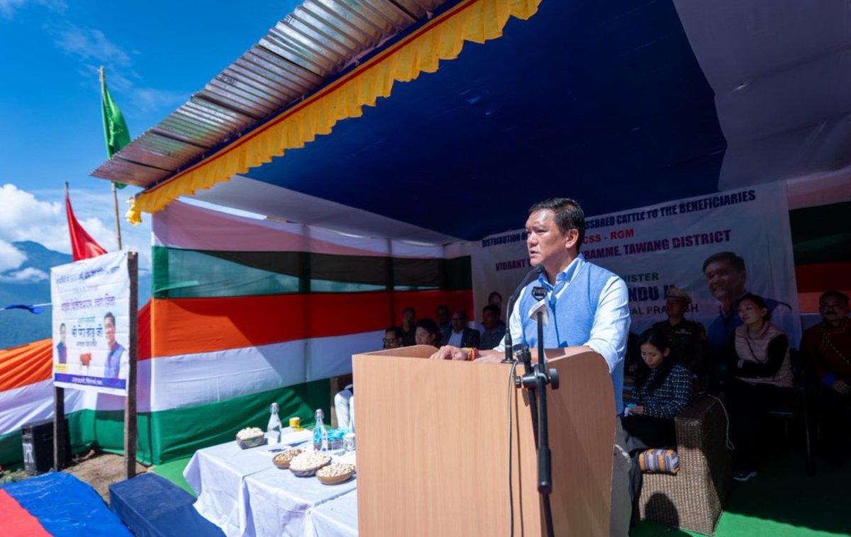 DoBM_GoI's tweet photo. Under the #VibrantVillagesProgramme, The Hon'ble Chief Minister of #ArunachalPradesh, Shri Pema Khandu distributed 105 High Genetic Merit (HGM) Jersey Crossbred cattle in Tawang district, empowering families through sustainable dairy farming, and year-round income opportunities https://t.co/J1ArbzfTkK
